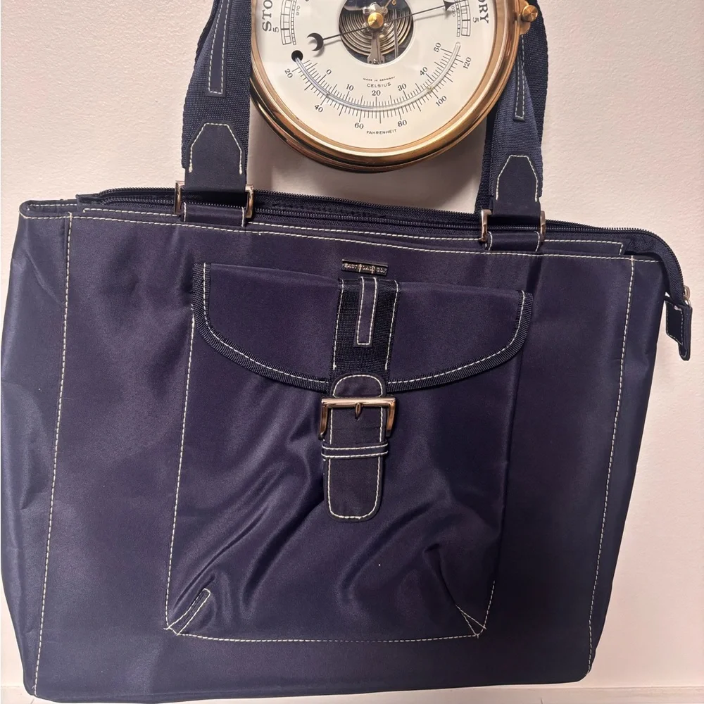 East Coast Co navy blue Nylon Shoulder / tote Bag